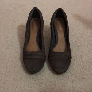 Suede pumps